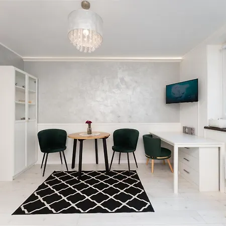 Rakowicka Superior By Bookinghost