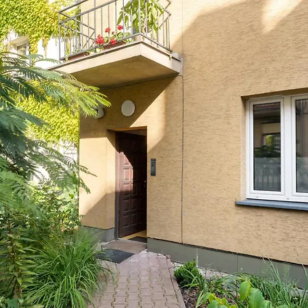 Rakowicka Superior By Bookinghost * Krakkó